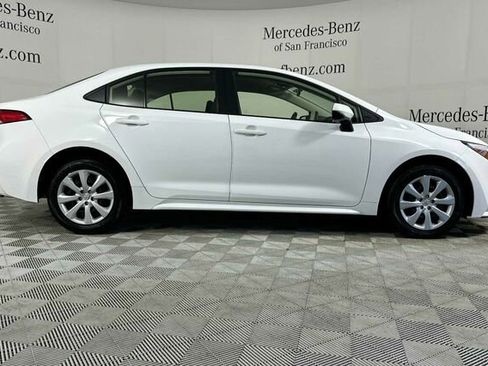 Used 2024 Toyota Corolla LE image 3