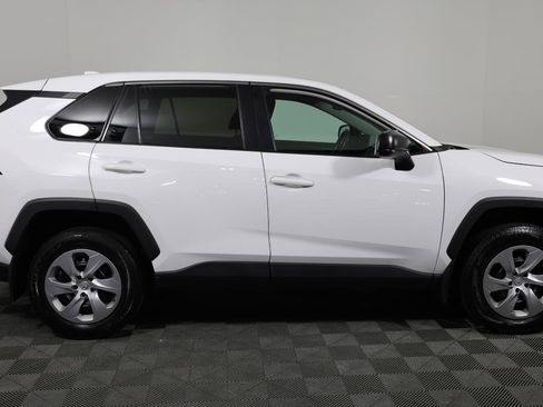 Used 2024 Toyota RAV4 LE image 4