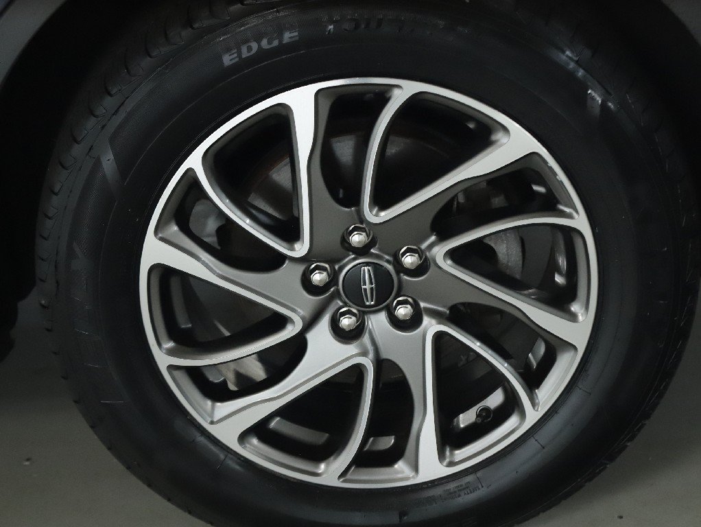 Used 2022 Lincoln Corsair AWD w/ Equipment Group 101A image 10