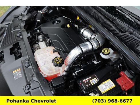 Used 2022 Chevrolet Trax LT w/ LT Convenience Package image 35