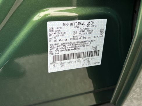 Used 2025 Ford Maverick Lariat w/ Black Appearance Package image 35