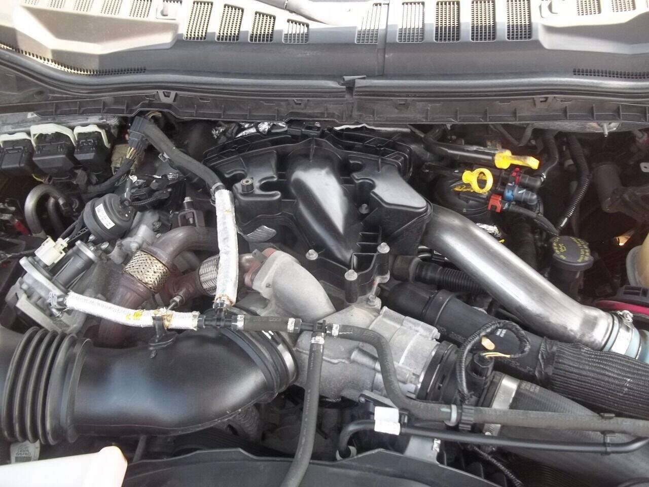 Used 2017 Ford F350 Lariat w/ Chrome Package AWD/4WD image 9