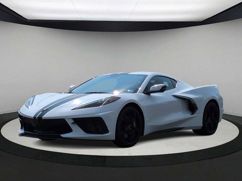Used 2023 Chevrolet Corvette Stingray Premium Cpe w/ Z51 Performance Package RWD image 4