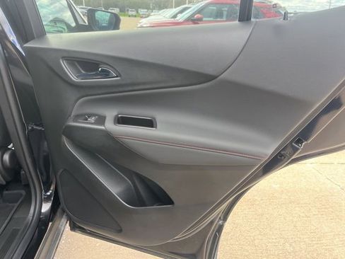 Used 2022 Chevrolet Equinox RS w/ LPO, Floor Liner Package image 47