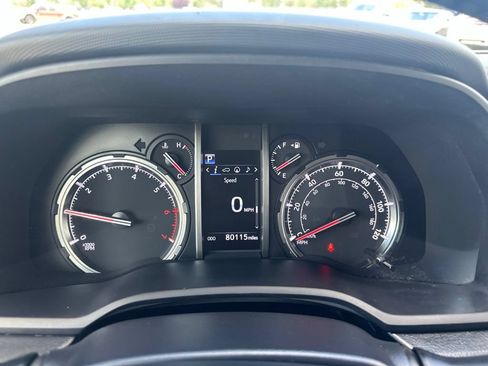 Used 2023 Toyota 4Runner TRD Off-Road Premium w/ Moonroof Package AWD/4WD image 2
