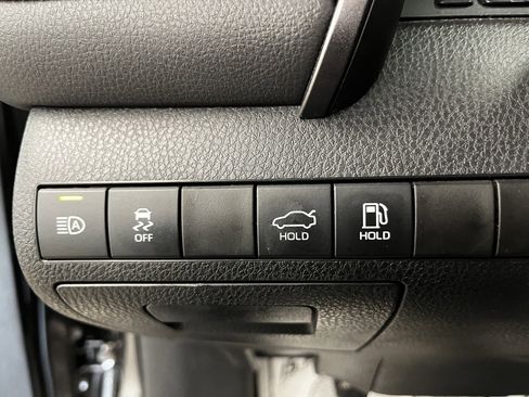 Used 2023 Toyota Camry SE image 22