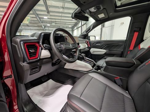 Used 2026 GMC Canyon AT4X image 17