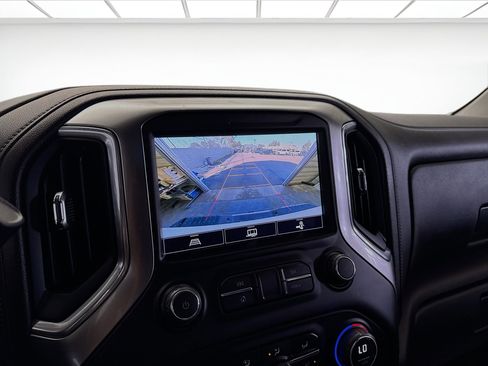 Used 2022 Chevrolet Silverado 3500 LTZ w/ LTZ Convenience Package image 15