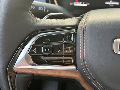 New 2025 Jeep Grand Cherokee Summit image 22