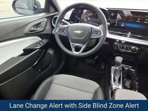 New 2026 Chevrolet Trax LT w/ Driver Confidence Package image 18