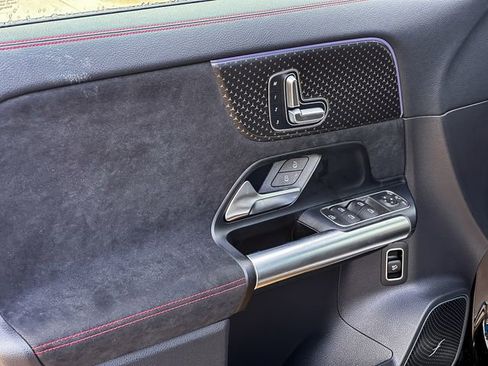 New 2025 Mercedes-Benz GLA 250 image 13