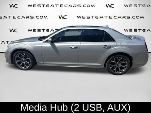 Used 2018 Chrysler 300 S w/ 300S Premium Group RWD image 14