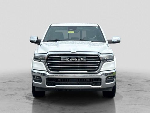 Used 2025 RAM 1500 Laramie AWD/4WD image 2