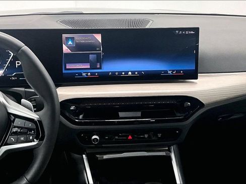 Used 2025 BMW 330i xDrive Sedan image 5