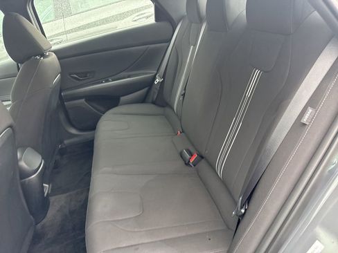 Used 2025 Hyundai Elantra Sport FWD image 25