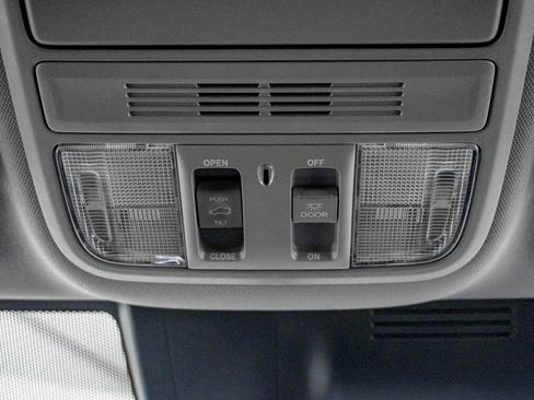 Used 2022 Honda CR-V EX image 27