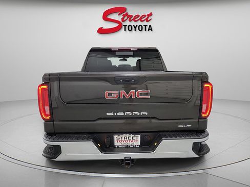 Used 2021 GMC Sierra 1500 SLT w/ SLT Convenience Package AWD/4WD image 3