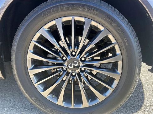 Used 2022 INFINITI QX80 Premium Select w/ Cargo Package AWD/4WD image 5