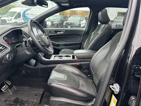 Certified 2023 Ford Edge ST w/ Equipment Group 401A AWD/4WD image 5