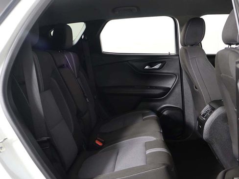 Used 2025 Chevrolet Blazer LT FWD image 28