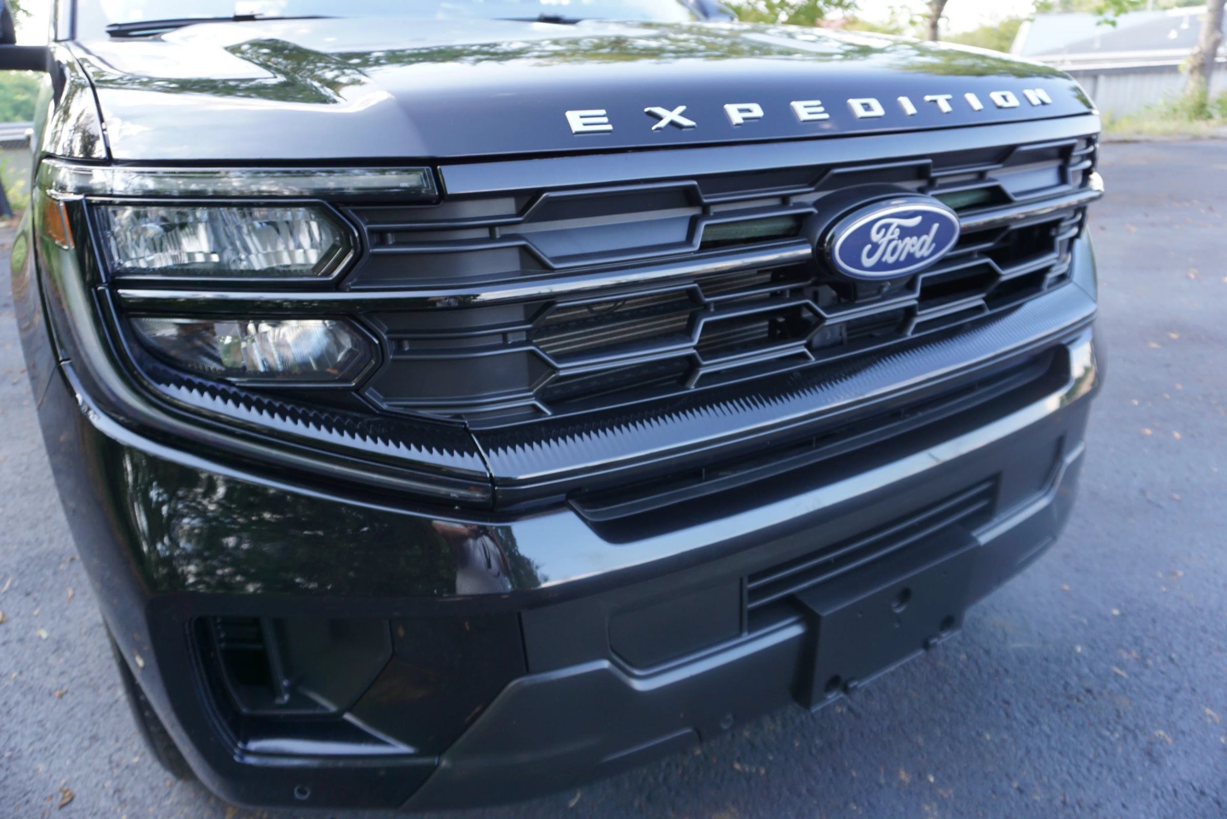 Used 2025 Ford Expedition Active RWD image 13