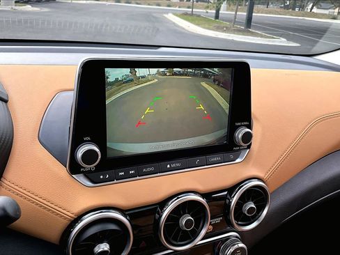 Used 2023 Nissan Sentra SV w/ SV Premium Package image 26