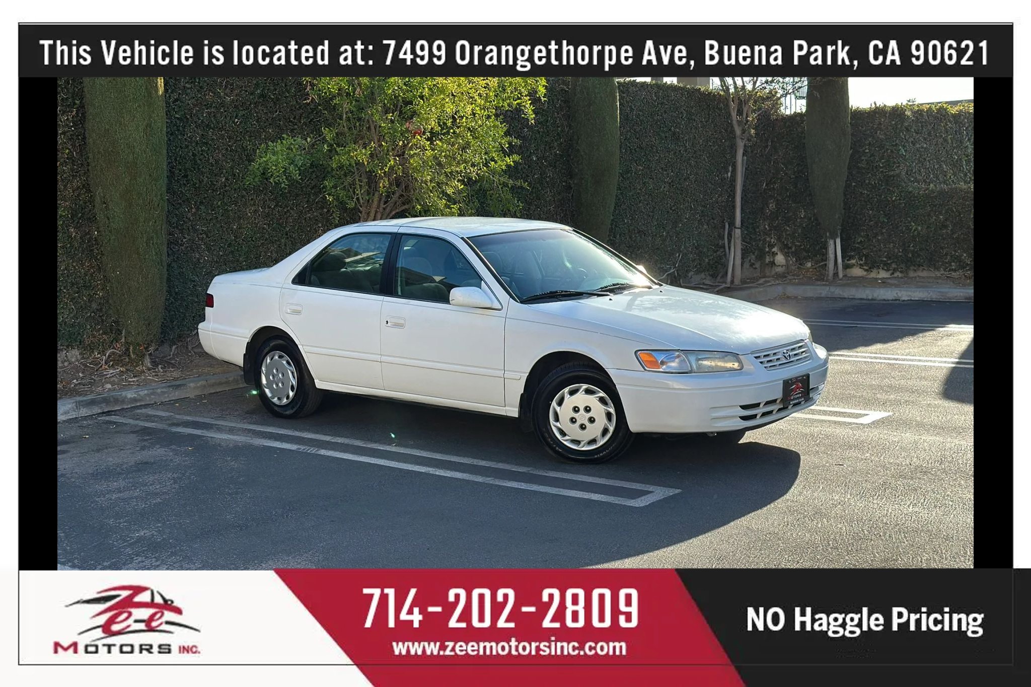 Used 1998 Toyota Camry LE FWD image 2
