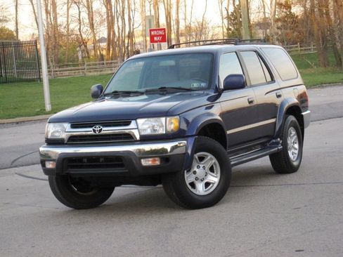 Used 2002 Toyota 4Runner SR5 image 3