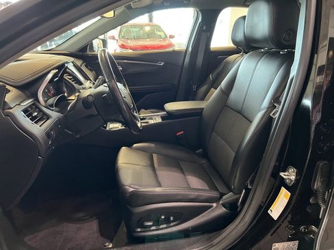 Used 2020 Chevrolet Impala LT w/ LT Convenience Package image 18