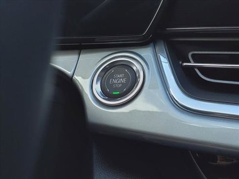 New 2025 Chevrolet Trax LT w/ LT Convenience Package image 14