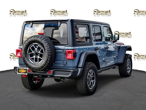 Used 2024 Jeep Wrangler Unlimited Rubicon image 12