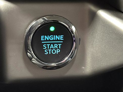 Used 2024 Ford Expedition Max XLT image 38