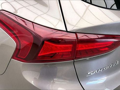 Used 2020 Hyundai Santa Fe Limited AWD/4WD image 27