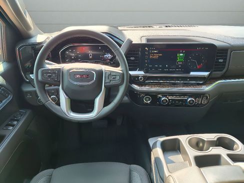 Used 2024 GMC Sierra 1500 Elevation w/ LPO, Elevation Black Package AWD/4WD image 31