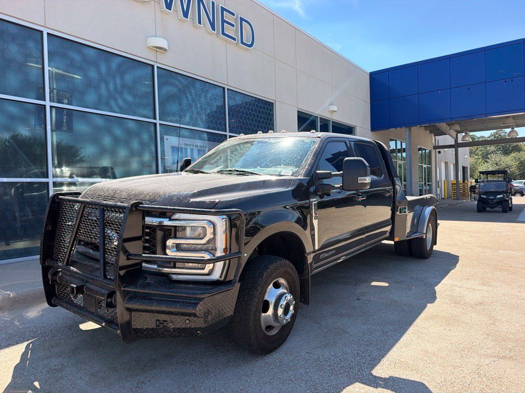 Used 2024 Ford F350 King Ranch w/ FX4 Off-Road Package AWD/4WD image 2
