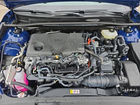 Used 2025 Toyota Camry SE image 29