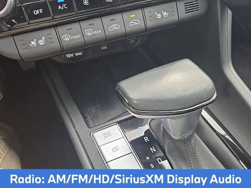 Used 2023 Hyundai Elantra Limited image 5