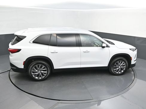 Used 2026 Buick Enclave Preferred w/ Power Package FWD image 42