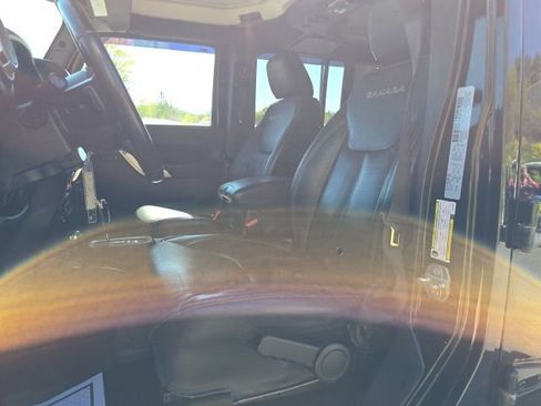 Certified 2017 Jeep Wrangler Unlimited Sahara w/ Dual Top Group AWD/4WD image 9