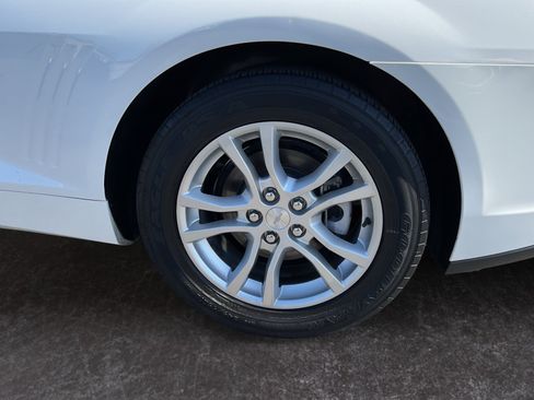 Used 2015 Chevrolet Camaro LS RWD image 9