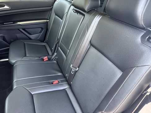 Used 2019 Volkswagen Atlas SEL R-Line AWD/4WD image 13