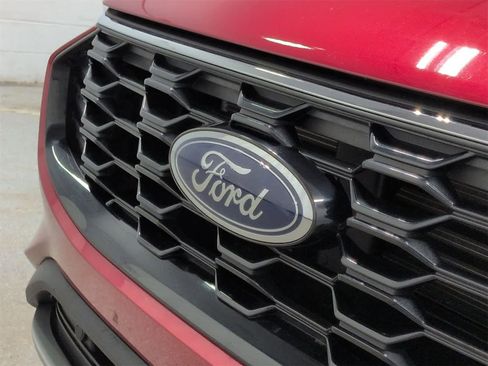 Used 2025 Ford Escape ST-Line image 13