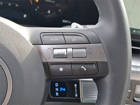 Certified 2025 Hyundai Kona SEL image 18