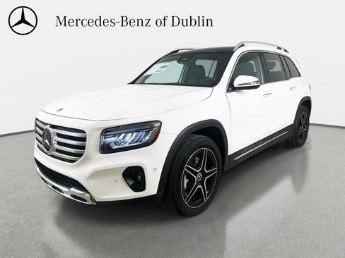 Used 2026 Mercedes-Benz GLB 250 4MATIC image 1