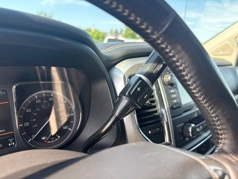Used 2019 Nissan Titan PRO-4X AWD/4WD image 22