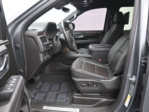 Used 2021 Chevrolet Suburban High Country AWD/4WD image 13