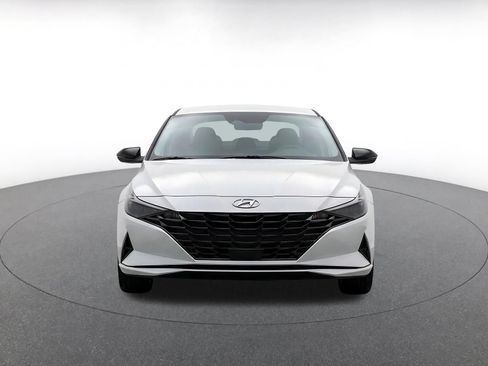 Used 2026 Hyundai Elantra Sport FWD image 2
