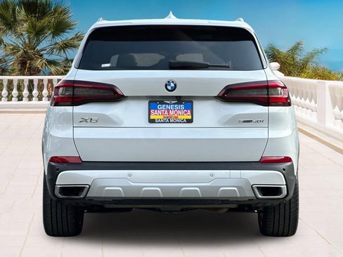Used 2022 BMW X5 sDrive40i w/ Parking Assistance Package image 5
