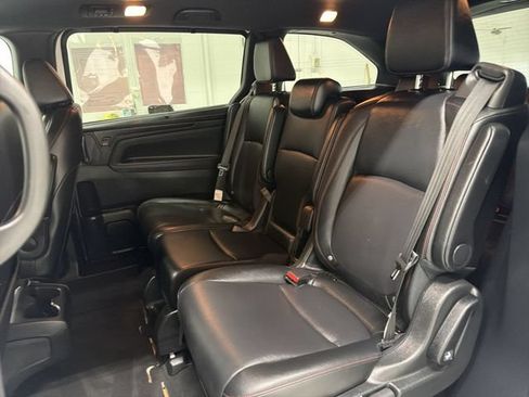 Used 2025 Honda Odyssey Sport-L image 18