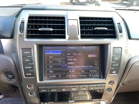 Used 2019 Lexus GX 460 Premium image 19